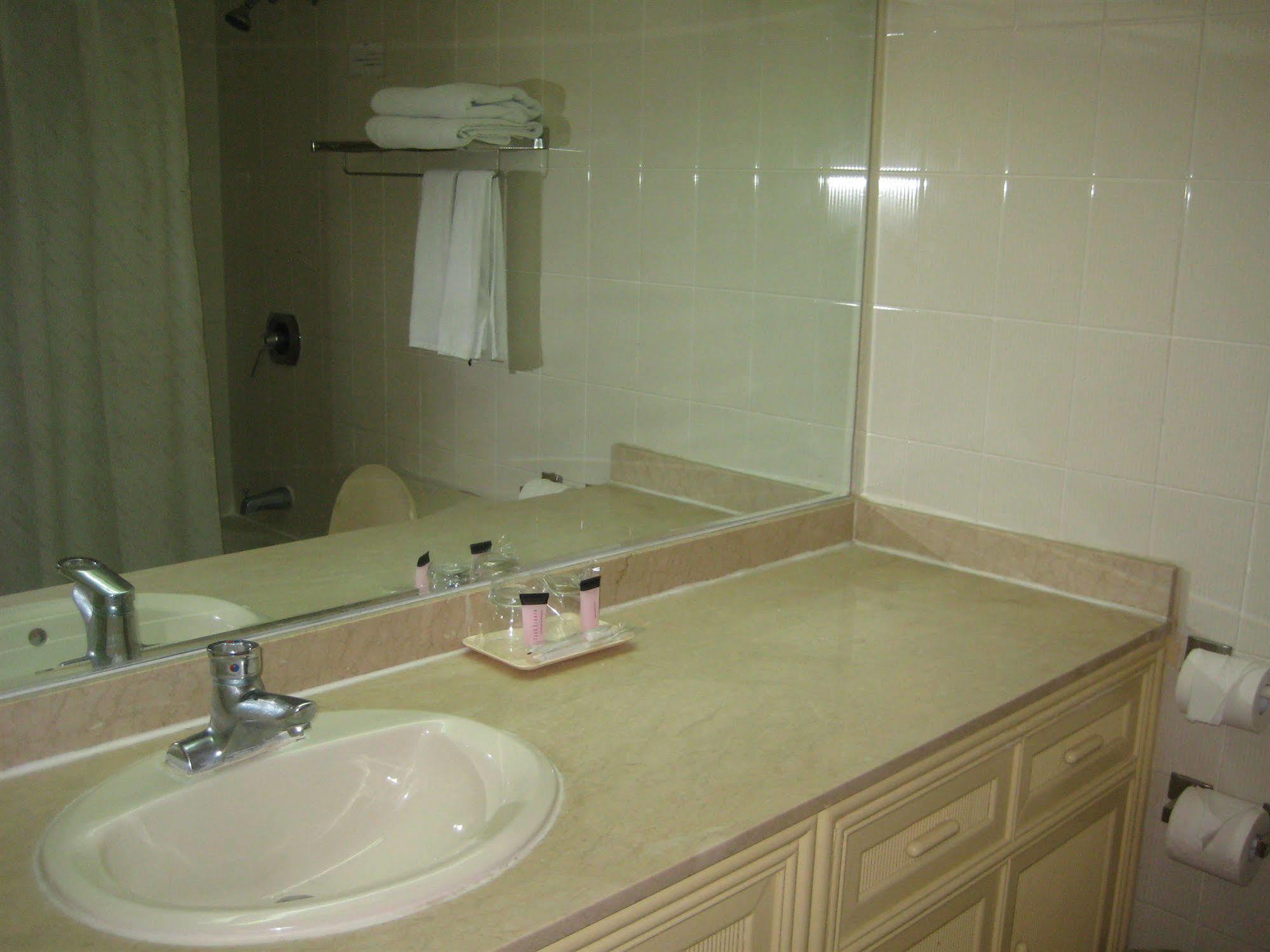Tumon Bay Capital Hotel Tamuning Luaran gambar